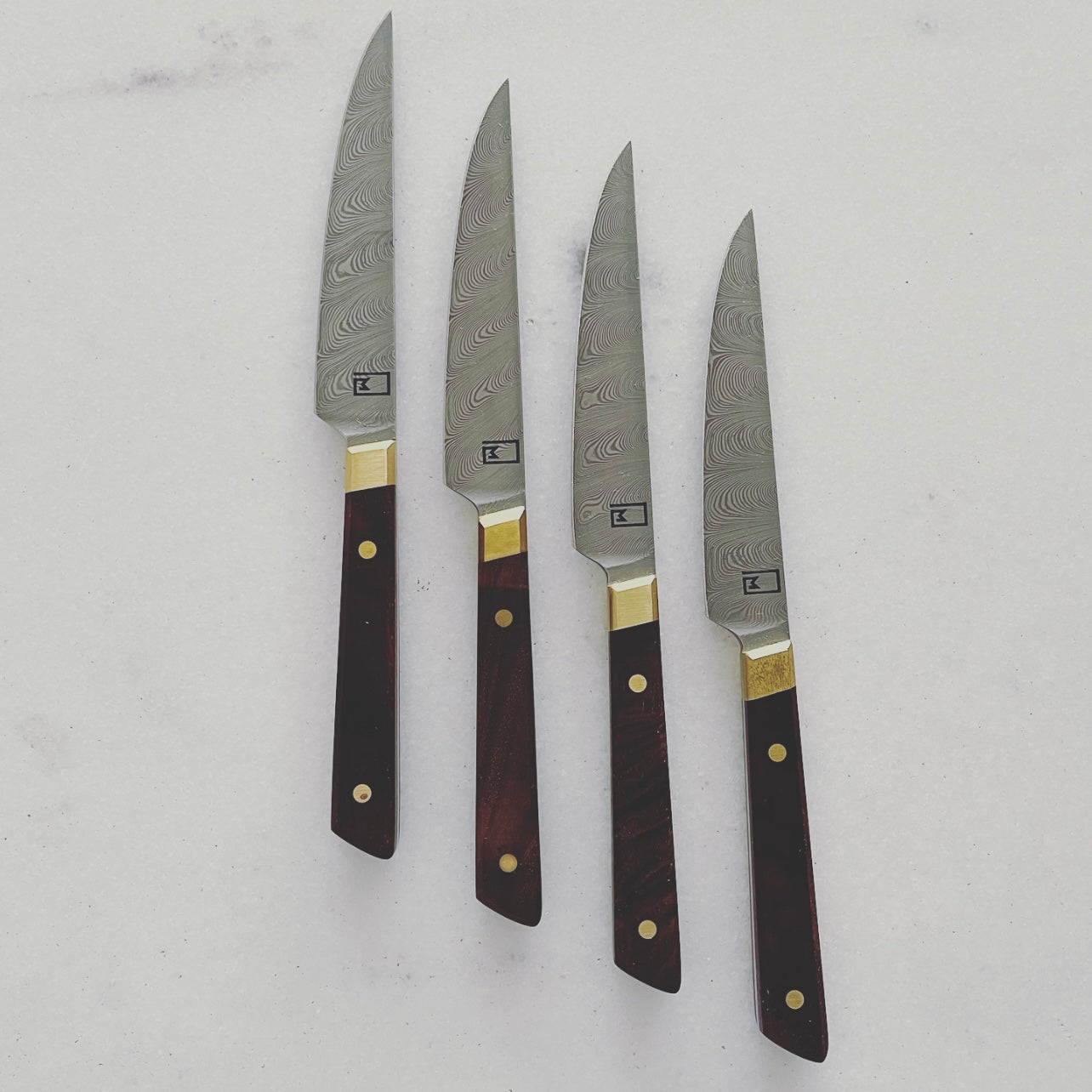 Table & Steak Knives: Twist Pattern