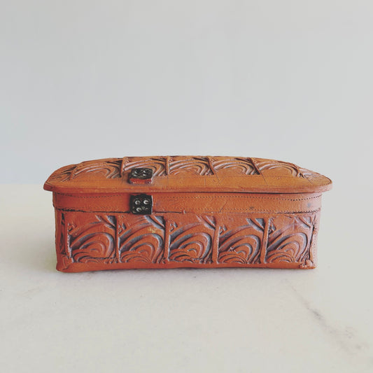Covered Baking Dish: Brooklyn Red